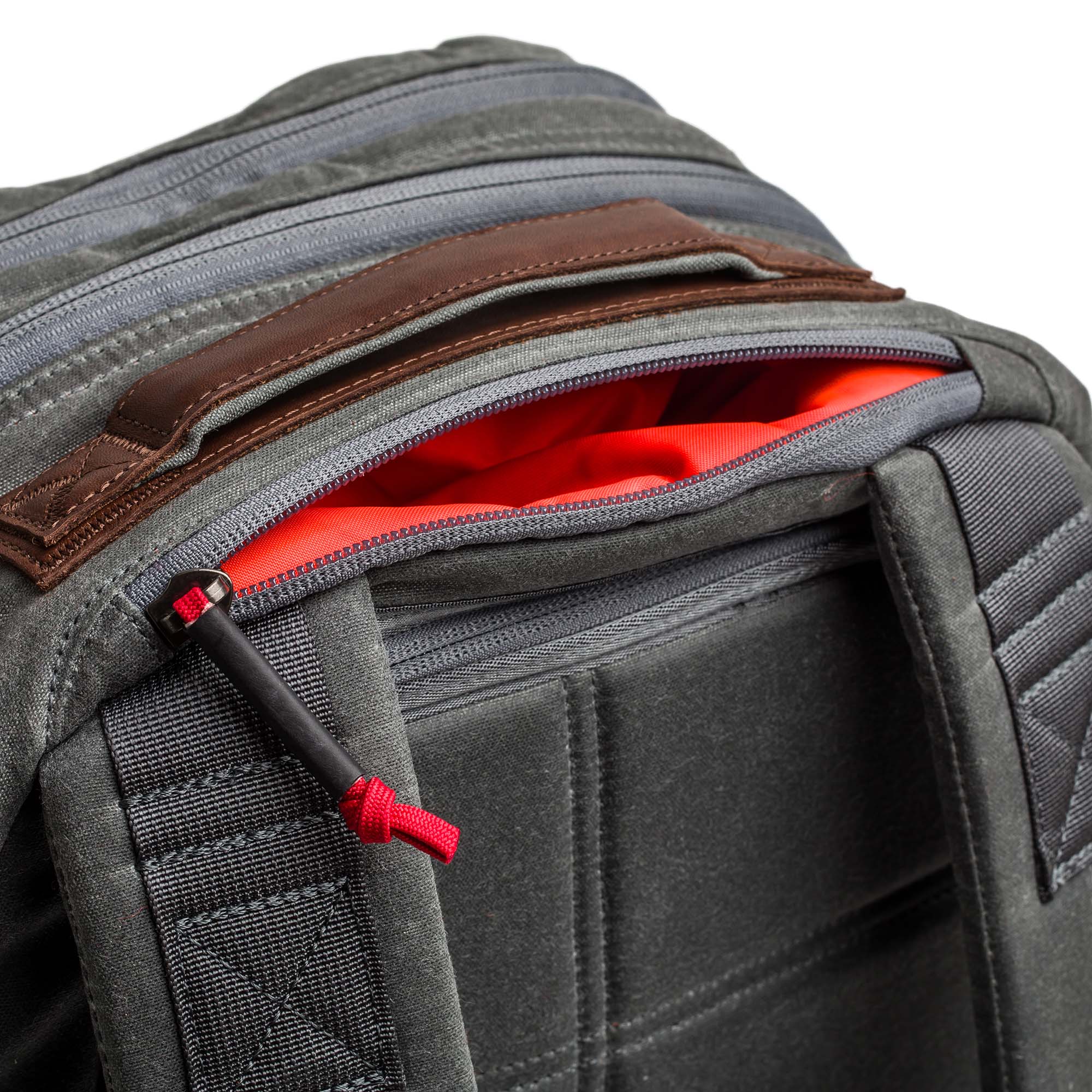 Double Compartment Bullet Ruck - Heritage Waxed Canvas - 18L - Image 17