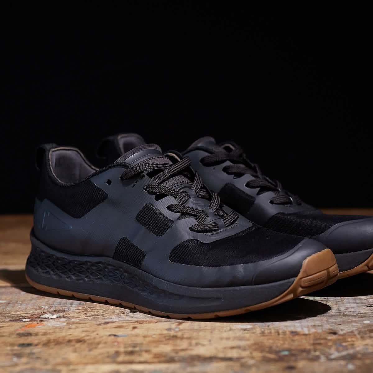 Men's Rough Runner - Black + Gum - Image 6